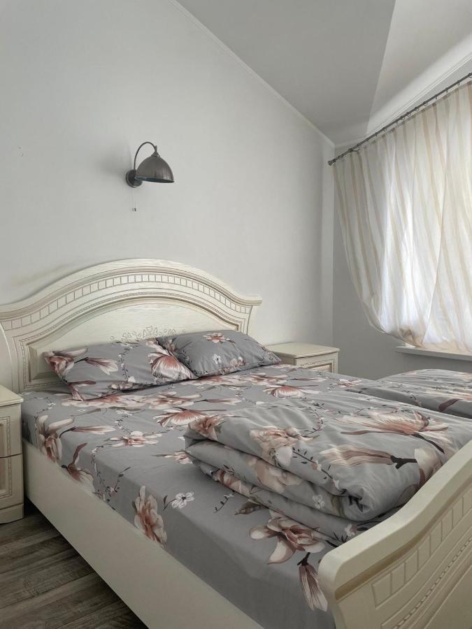 Comfort Place In The City Centre Ivano-Frankivsk Buitenkant foto